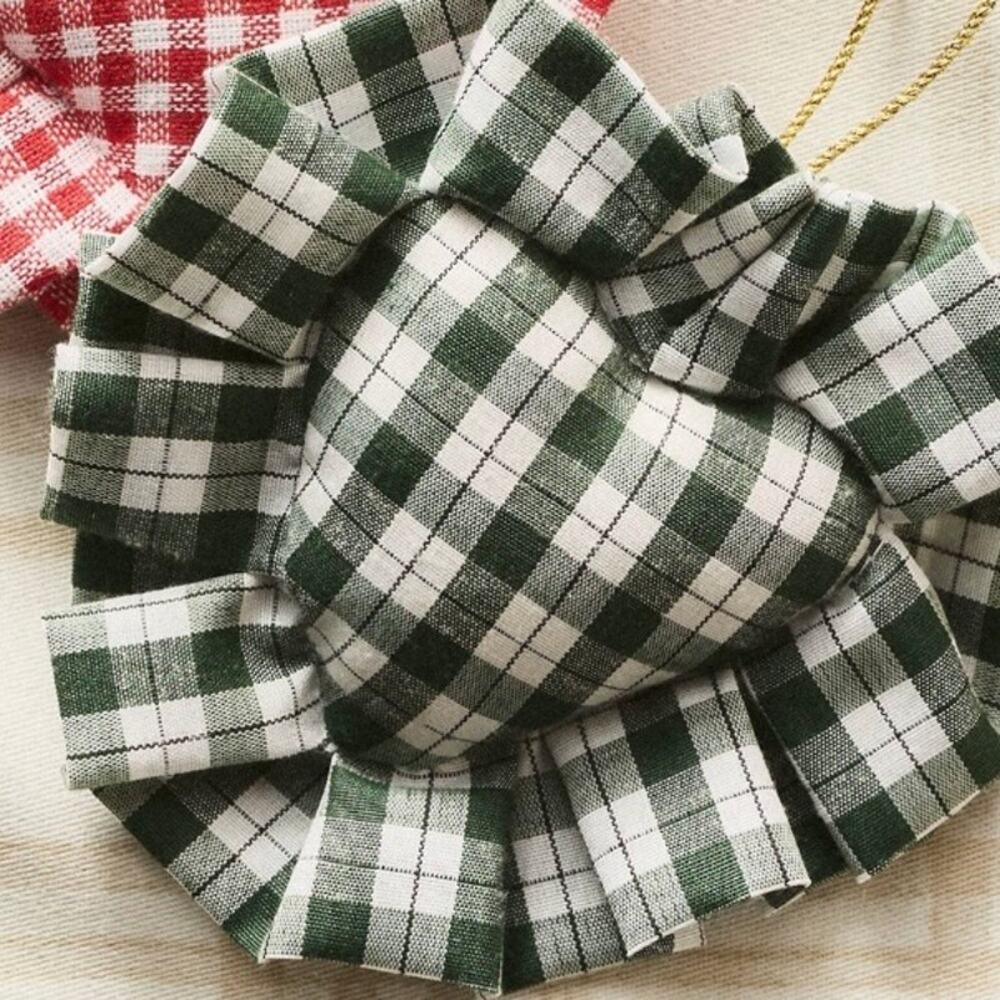 Anthropologie GINGHAM HEART PILLOW ORNAMENT Christmas Valentines Day Green White